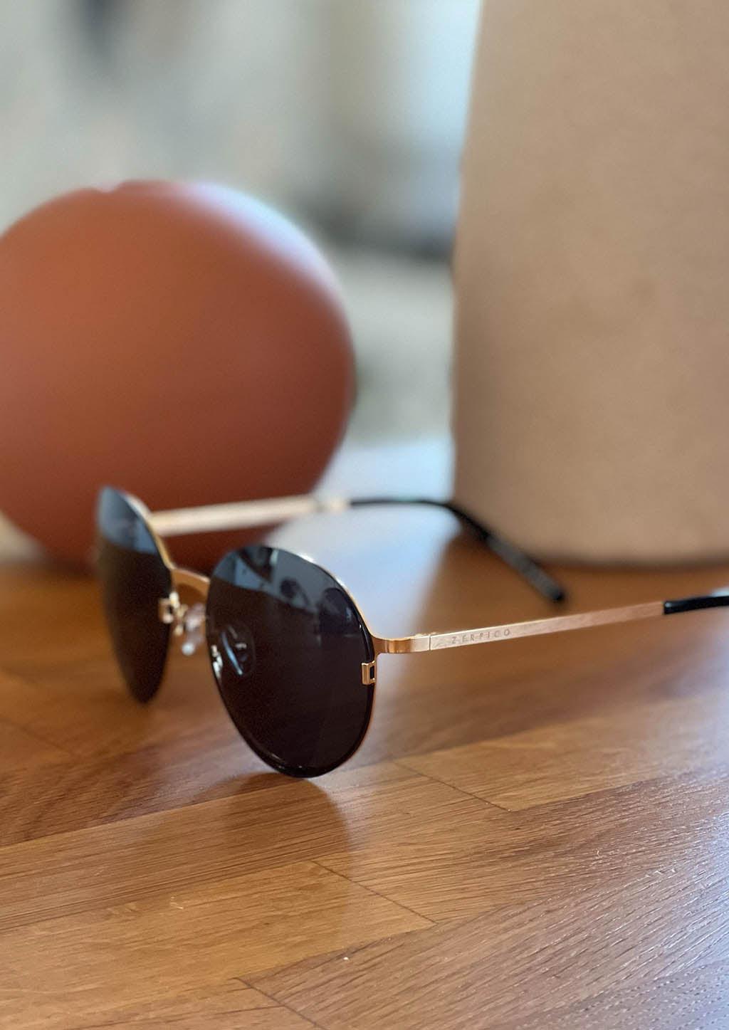 Jack - Runde Titan-Sonnenbrille mit 24K Vergoldung-Sonnenbrillen-linaliva.de