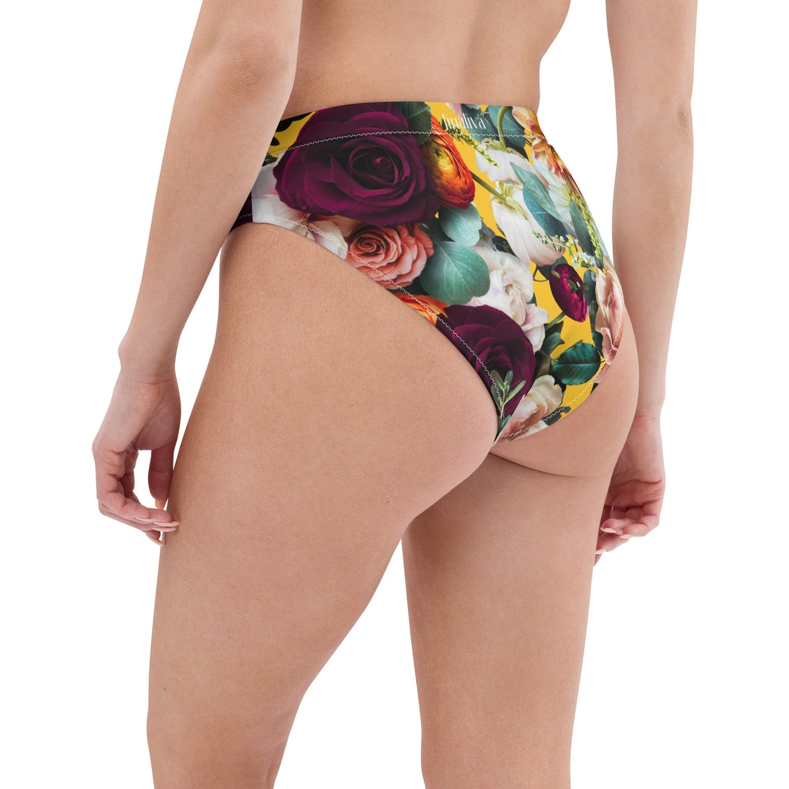 Rose & Dahlia - Recyceltes Bikinihöschen mit hoher Taille-recycelte Bikinis-linaliva.de